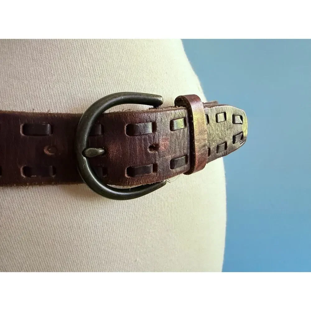 MOSSIMO SUPPLY Co. Distressed Brown Leather Belt w/Whipstitch Accent Womens sz S